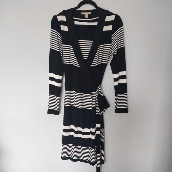 Banana Republic Dresses & Skirts - Banana Republic Long Sleeve Black and White Stripe Midi Wrap Dress with Tie